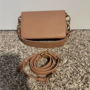 Elegant Tan Leather Crossbody Bag